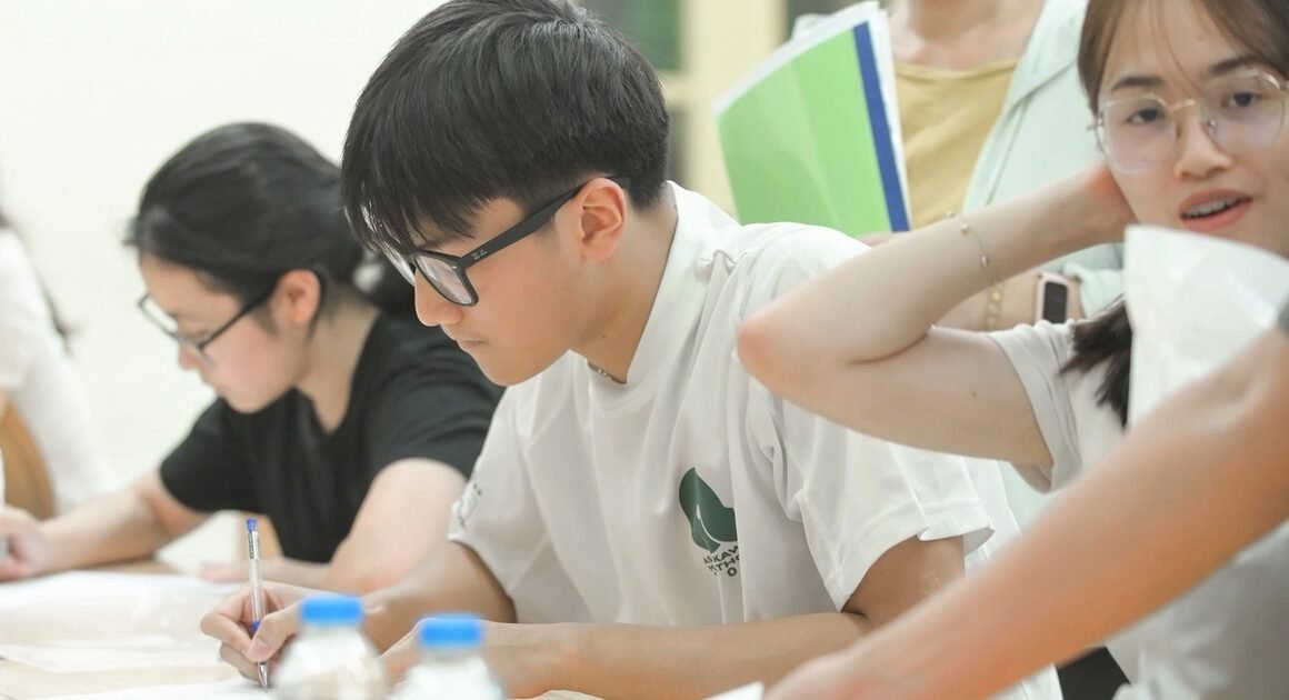 KHÁM PHÁ CHI TIẾT KẾ HOẠCH TUYỂN SINH LỚP 10 TP.HÀ NỘI NĂM HỌC 2026 – 2027!