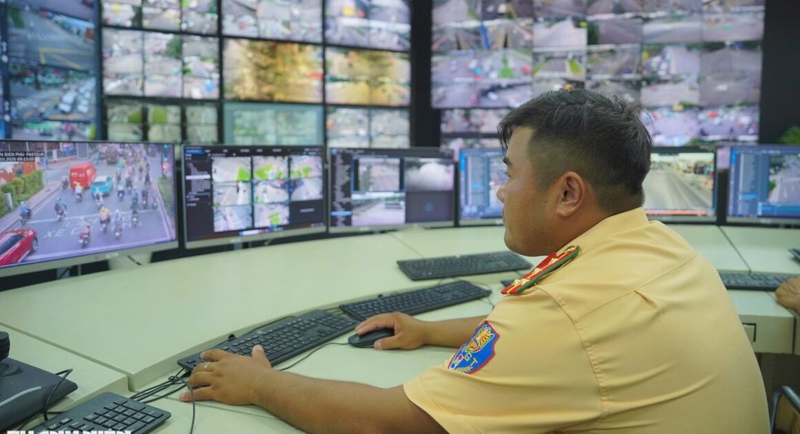 BẠN ĐÃ NHẬN THÔNG BÁO PHẠT NƯỚI KHI VƯỢT ĐÈN ĐỎ CHO NGƯỜI ĐI CẤP CỨU, PHẢI XỬ LÝ NHƯ THẾ NÀO?