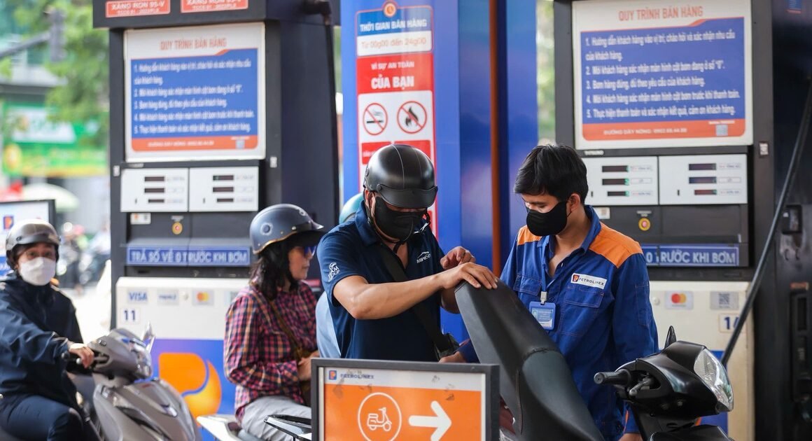 GIÁ DẦU THẾ GIỚI BẬT TĂNG GẦN 3%, CHỜ ĐOẠN ĐẦU CHO GIÁ XĂNG DẦU TẠI VIỆT NAM SẼ RA SAO?