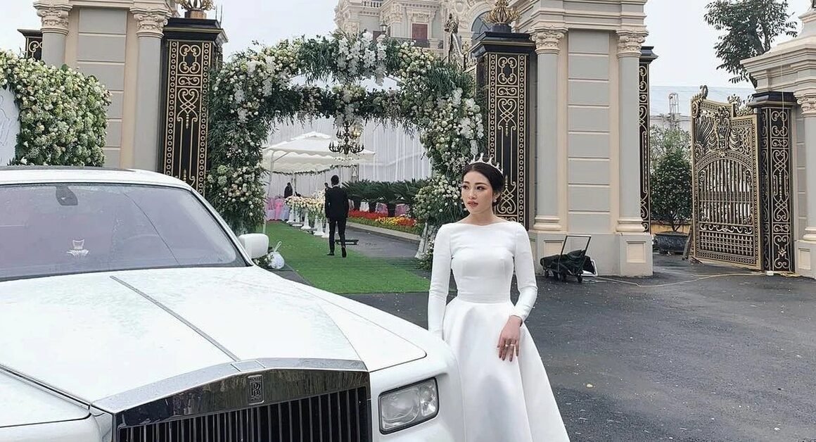 BẦU TRỜI ĐÁNG NGỜ VỀ ĐÁM CƯỚI CỦA CẬP ĐÔI NÀY 7 NĂM TRƯỚC, AI CŨNG CẦN BIẾT!