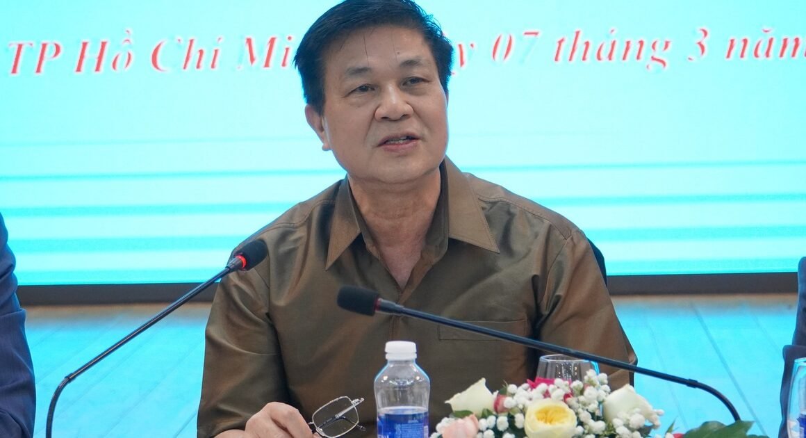 CẦN XEM XÉT LẠI CHÍNH SÁCH KIỂM TRA HÀNH CHÍNH LUẬT SƯ Ở CẤP XÃ – ĐẠI DIỆN HỢP PHÁP HAY GIAN NAN VƯƠN XA?