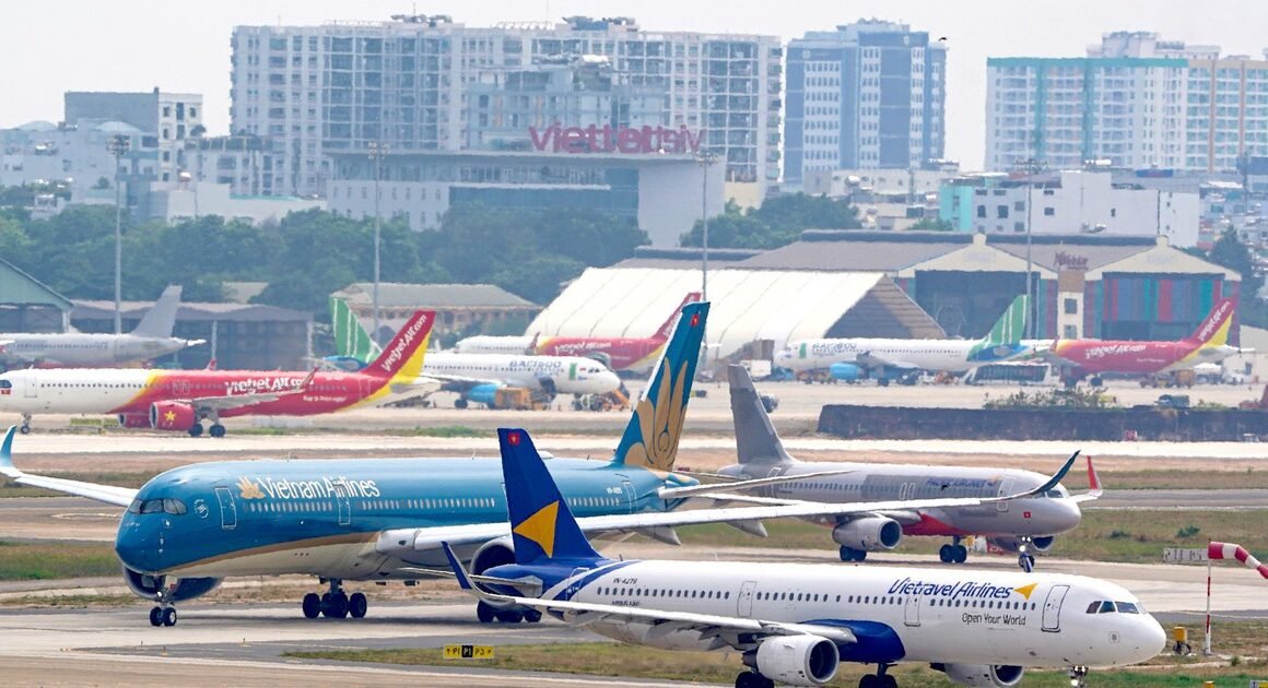 VIETNAM AIRLINES VÀ VIETJET ĐỀU CÔNG BỐ GIẢM MẬT ĐỘ BAY, GÂY CHUẨN BỊ ĐỐI MẶT VỚI SỰ BIẾN ĐỘNG LỚN TRÊN BAO TRỜI!