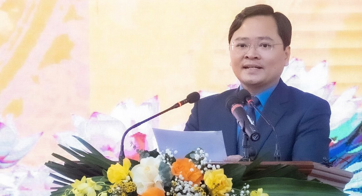 NGUYÊN LÃNH ĐẠO MỚI CỦA TỔNG LIÊN ĐOÀN LAO ĐỘNG VIỆT NAM ĐÃ ĐƯỢC BẦU CHỌN!