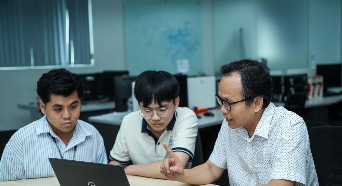 KHÁM PHÁ NHU CẦU NHÂN LỰC VÀ CHUẨN BỊ VỚI CÁC NGÀNH CÔNG NGHỆ TRƯỚC THỜI ĐẠI SỐ!