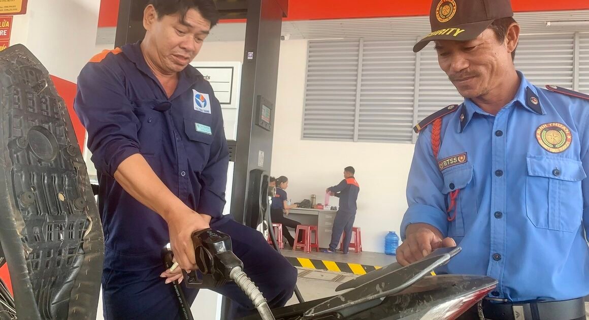 XĂNG DẦU Ở VIỆT NAM GIẢM MẠNH, CƠN KHÁT NGUỒN CUNG CÓ THỂ ĐƯỢC GIẢI QUYẾT NHƯ THẾ NÀO?