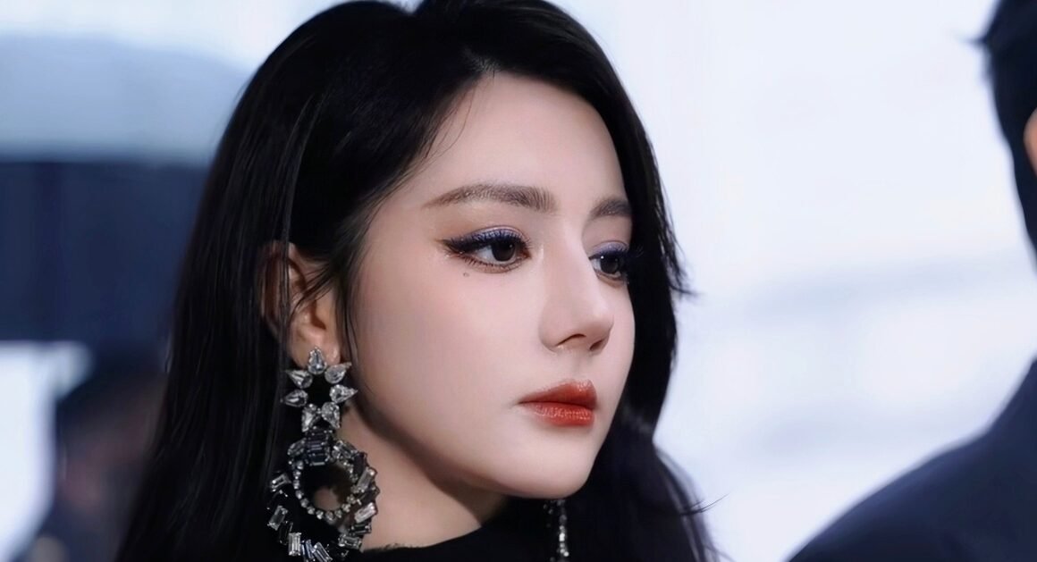 Địch Lệ Nhiệt Ba đang mất dần vị thế dù từng là sao sáng nhất, nguyên nhân gây sốc nằm ở đâu?