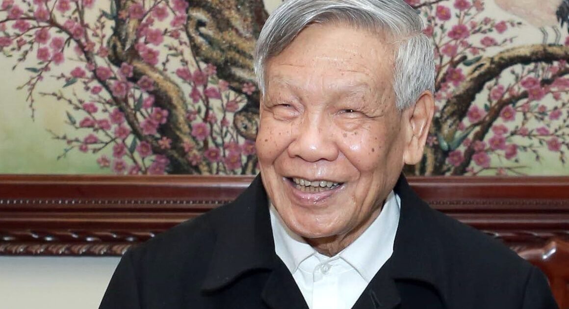 KHÔNG NGẠI THỜI GIAN, ANH HÙNG LÊ KHẢ PHIÊU VẪN LÀ NIỀM TỰ HÀO CỦA ĐẢNG VÀ DÂN TỘC