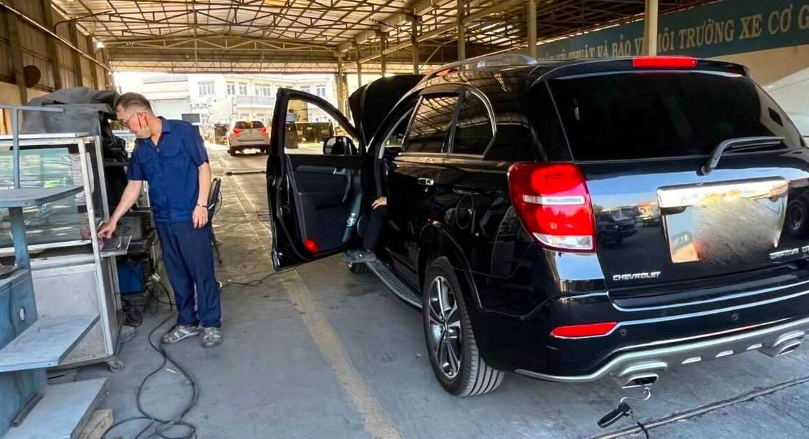 CHỦ XE ĐỒNG LOẠT LO LẮNG: GIẬT CHOÀNG KHI ĐẠP THÂN CHÂN GA TOÀN LỰC VỪA KIỂM ĐỊNH KHÍ THẢI CÓ GÂY HẠI ĐẾN ĐỘNG CƠ?