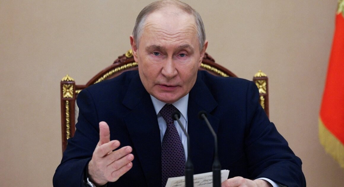 LIỆU CHO DẦU BỊ GIÁN ĐOẠN HOÀN TOÀN TRONG VÒNG MỘT THÁNG?