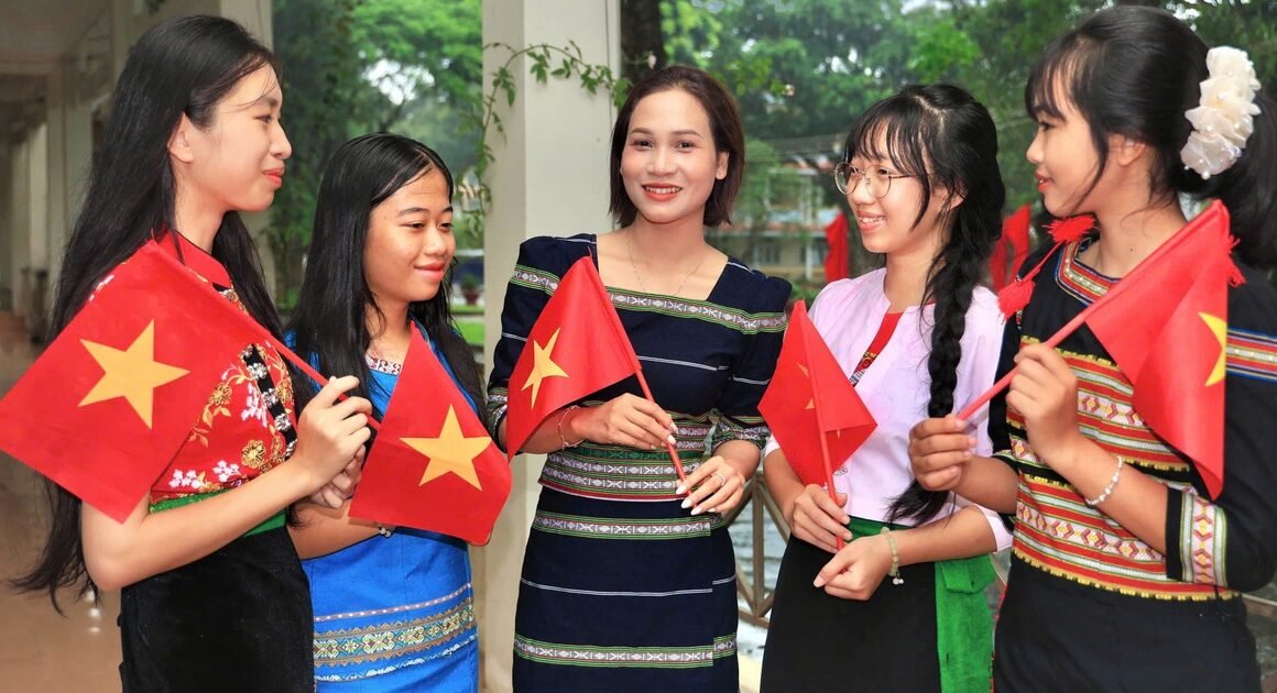 AI KHÔNG CHỈ LÀ DƯ LUẬN, HỌ LÀ NHỮNG NGƯỜI GÓP GẦN VÀO HÀNH TRÌNH XÂY DỰNG QUỐC GIA