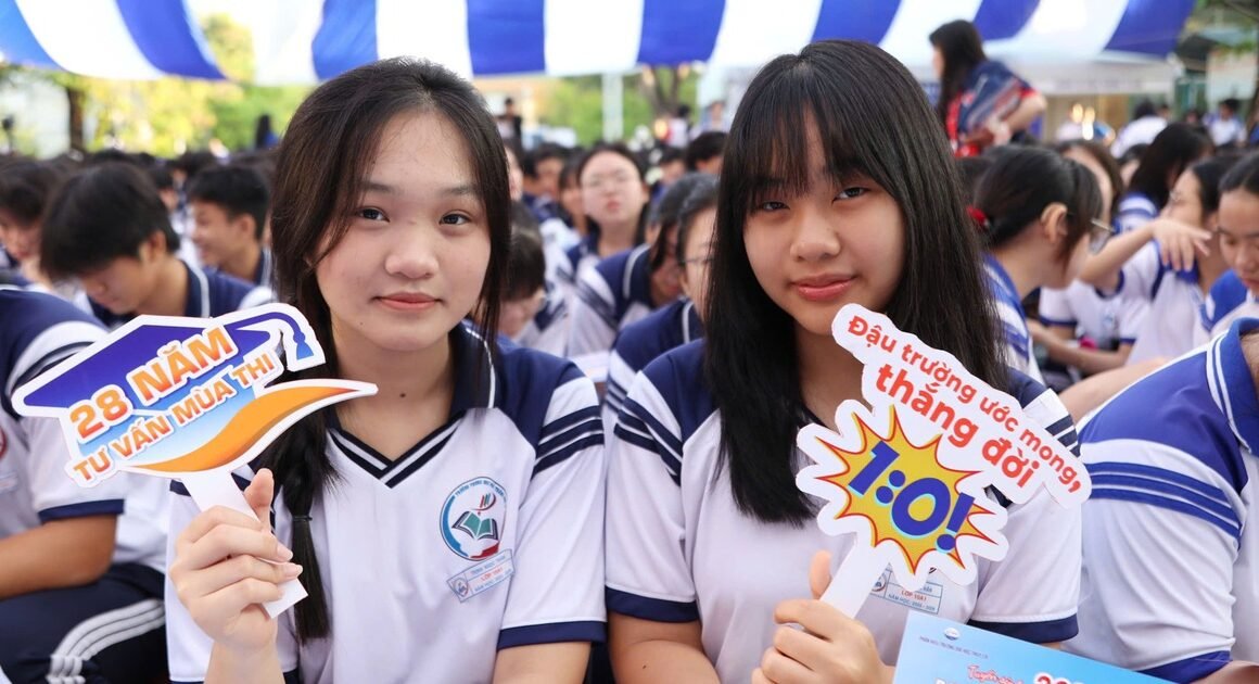 CƠ HỘI CUỐI CÙNG ĐỂ CẬP NHẬT NHỮNG THÔNG TIN QUAN TRỌNG VỀ KỲ THI TỐT NGHIỆP THPT VÀ XÉT TUYỂN ĐH 2026!