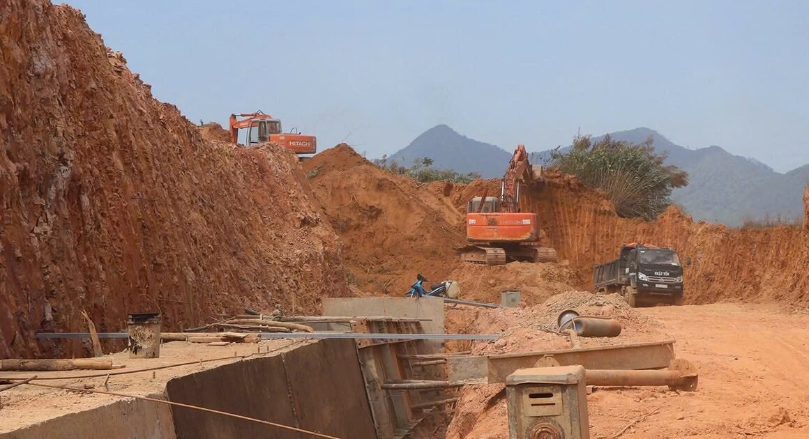 14 HỘ CHƯA GIAO MẶT BẰNG: GẤP RÚT ĐẾN MỨC TRỄ HẠN THANH TOÁN ĐƯỜNG CAM LY – PHƯỚC THÀNH!