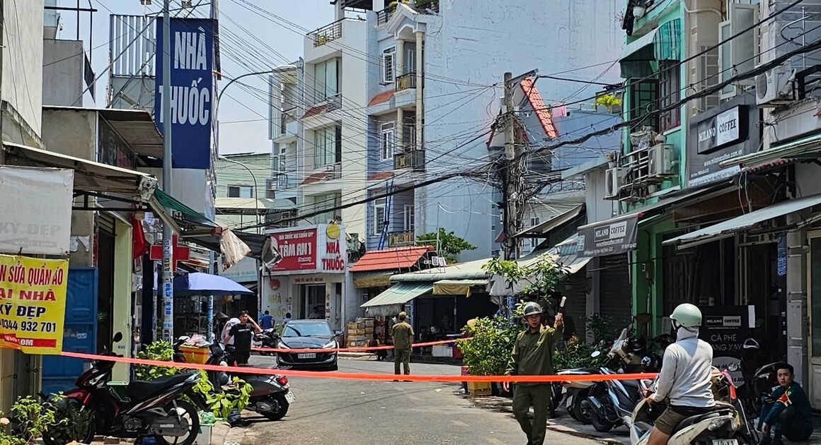 Chuyện đau lòng đằng sau nỗ lực thoát hiểm của những người mắc kẹt trong vụ cháy nhà trọ kinh hoàng tại TP.HCM