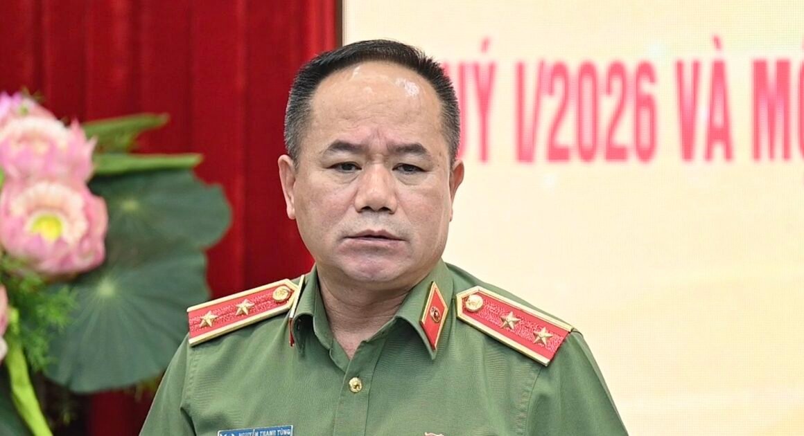 HÀ NỘI VỪA PHÁT HIỆN 300 TẤN THỊT BẨN ĐANG \(RẤT\) GẦN TRẺ EM, HỨA MẠNH TĂNG HÌNH PHẠT ĐỂ NGĂN CHẶN THÁI HỐI CỦA LOÀI GIỐNG!