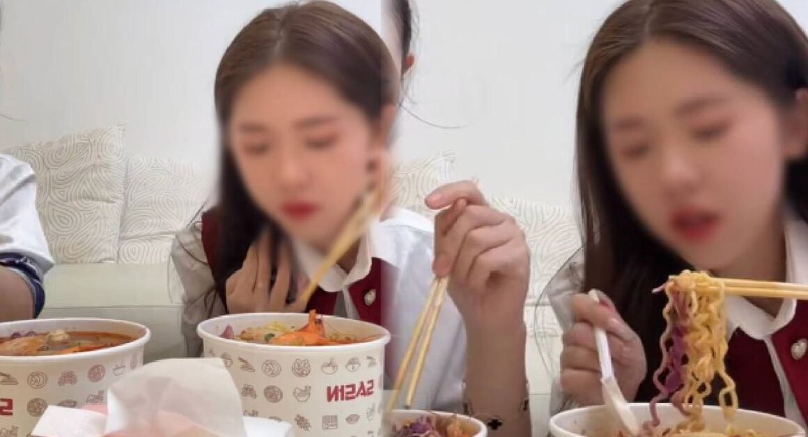 TỪ BÌNH LUẬN CHÊ BÁNH MÌ ĐẾN LOẠT VIDEO TIÊU CỰC VỚI ĐẬM CHẤT GÂY SỐC, NỮ TIKTOKER BỊ “ĐÀO” LẠI, KHÔNG NGỜ CÓ SECRET GÌ ĐẰNG SAU!