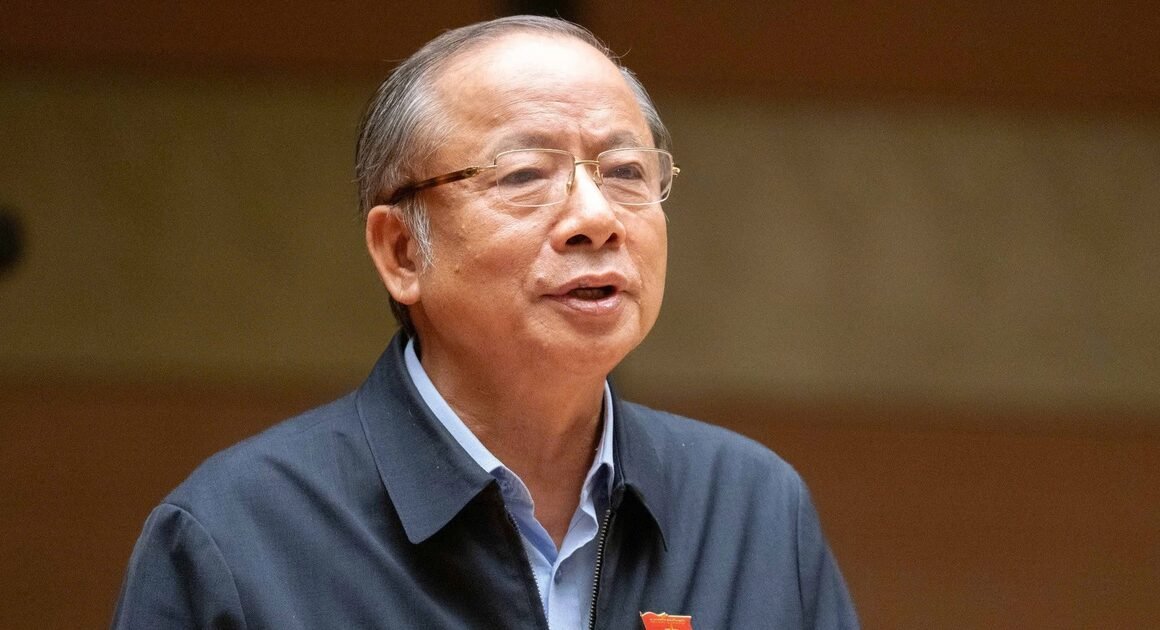 DƯỚI ÁNH NHÌN CỦA ĐẠI BIỂU QUỐC HỘI NGUYỄN VĂN THÂN: CHUYỆN HÀNG NGÀN DỰ ÁN ĐANG CHỜ GIẢI QUYẾT VỚI BỘI CẢNH HÀNG TRIỆU TỶ ĐỒNG!