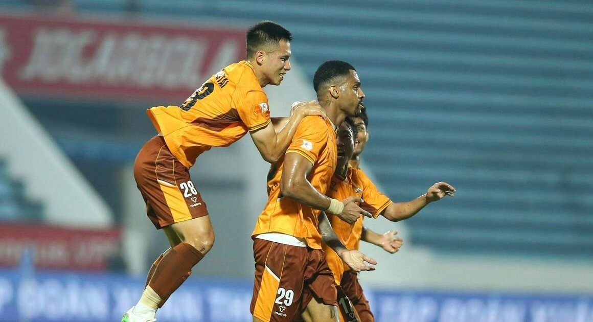 CHIA KHÓA BẤT NGỜ, HAGL VƯỢT KHỎI ÁP LỰC CUỐI BẢNG SAU CHIẾN THẮNG NÓNG BỎNG NAM ĐỊNH!