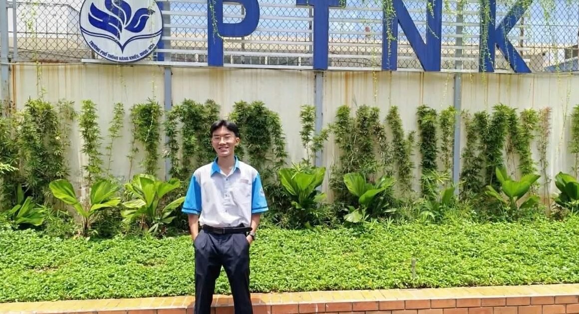 KỲ THI ĐÁNH GIÁ NĂNG LỰC ĐH QUỐC GIA TP.HCM ĐỢT 1 NĂM NAY: AI LÀ THỦ KHOA VỚI 1.098 ĐIỂM?