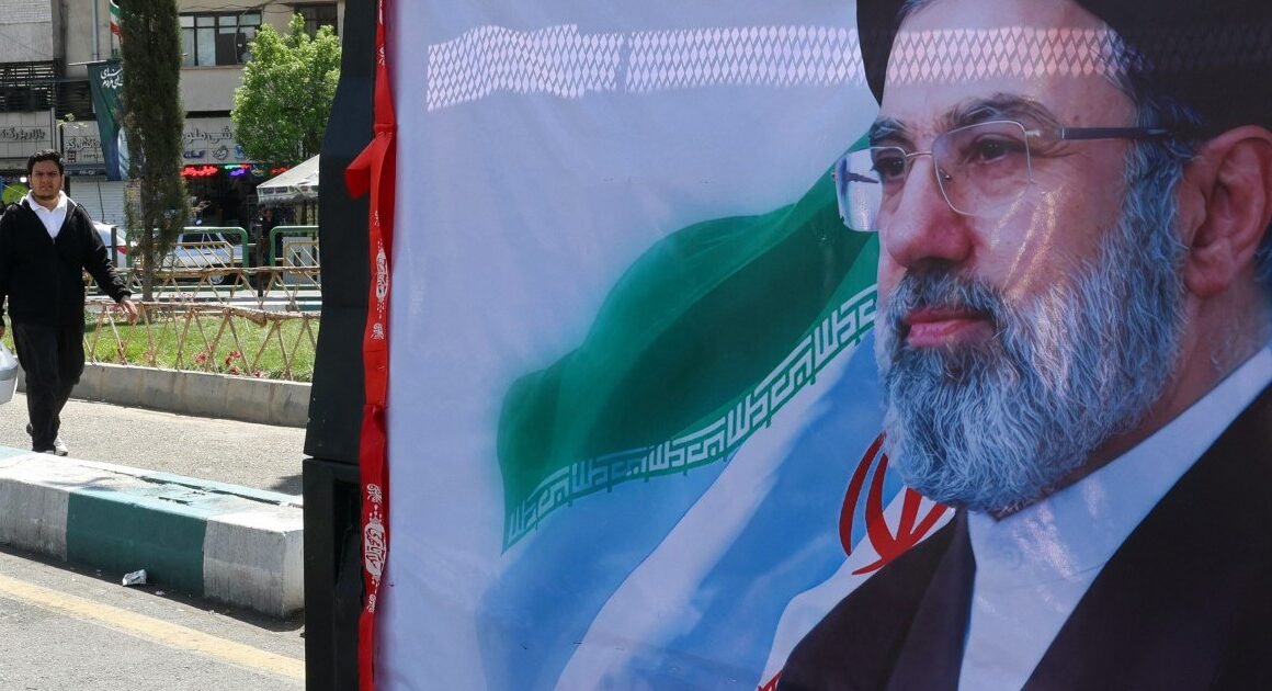 CẬP NHẬT MỚI NHẤT VỀ CUỘC ĐÀM PHÁN MỸ – IRAN SẮP DIỄN RA Ở PAKISTAN GÂY CHUỘC ĐỘNG TRONG CHÍNH TRỊ TOÀN CẦU