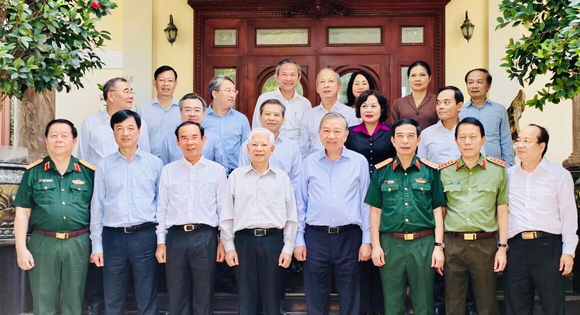 TỔNG BÍ THƯ, CHỦ TỊCH NƯỚC TÔ LÂM ĐẾN THĂM NGUYÊN CHỦ TỊCH NƯỚC NGUYỄN MINH TRIẾT, MỘT ĐIỀU GÌ ĐANG XẢY RA SAU LỊCH SỰ NÀY?