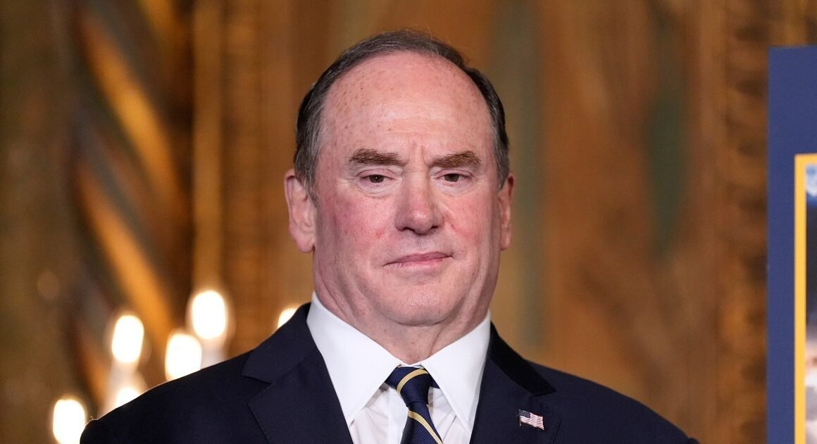 BỐI RỐI TRONG BỘ CHIẾN TRANH MỸ: AI SẼ THẮNG THẦY TẠI VỤ BỔ NHIỆM MỚI?