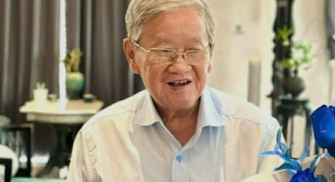 NGƯỜI KHỞI XƯỚNG CHƯƠNG TRÌNH TĂNG CƯỜNG TIẾNG ANH TỪ TP.HCM VƯỢT QUA ĐỜI, AI SẼ TIẾP TỤC GÓP PHẦN?