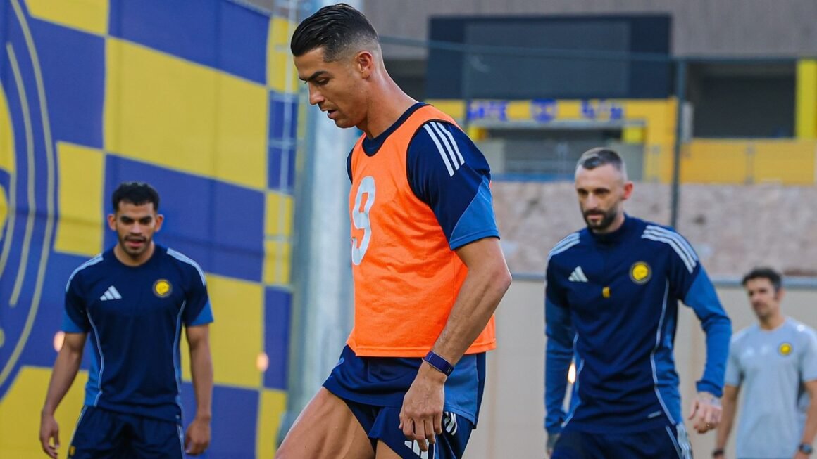 CRISTIANO RONALDO BẬT TẮC TẬP TRỞ LẠI SAU CHẤN THƯƠNG, PHỤC HỒI NHƯ THẾ NÀO?