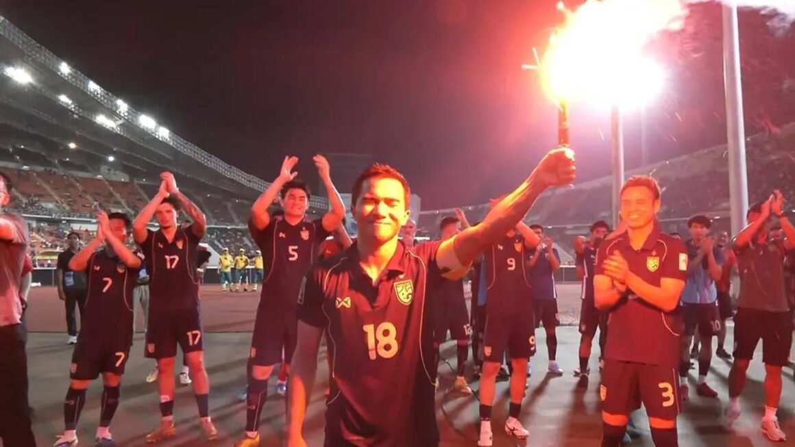 ĐỘI TRƯỞNG CHANATHIP ĐẠT PHA LẬT MẠNH MỸ TRONG TRẬN CỬU VẬN ĐỘNG!