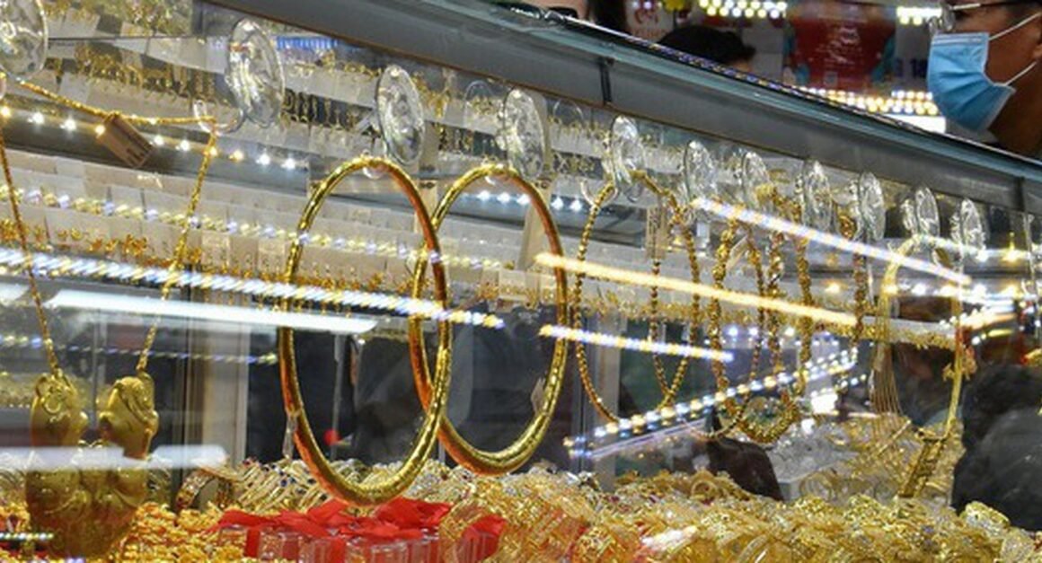 GIA VÀNG CHỐT CUỐI NGÀY GIẢM MẠNH GIỮA LÚC TĂNG ĐẨY DO LO NGẠI Chiến SỰ Trung Đông Tiếp Tục Làm Nóng Thị Trường