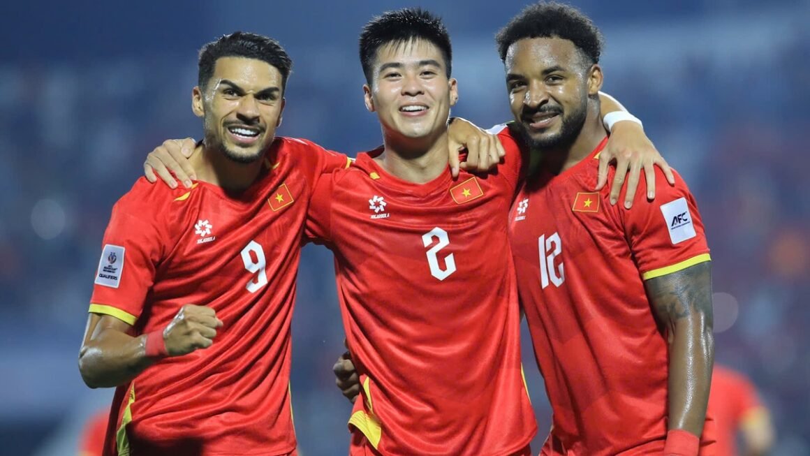 ĐỘI TUYỂN VIỆT NAM GÁNH VÁC CHUỖI THẮNG 4 TRẬN DƯỚI BẰNG ĐẦU CỦA HLV KIM SANG-SIK—BƯỚC ĐẦU CHO SỨC SỐNG MỚI?