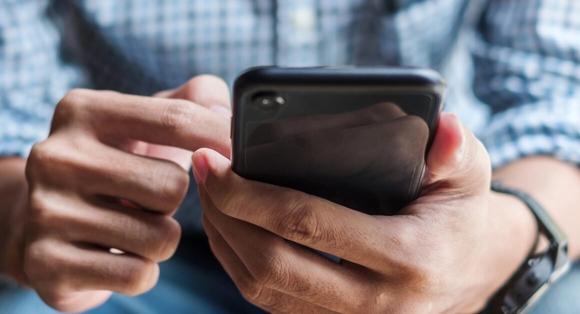 CẢNH BÁO: ỨNG DỤNG NÀY CÓ THỂ KHIẾN BẠN MẤT TIỀN NGAY KHI KHÔNG ĐIỀU TRA!