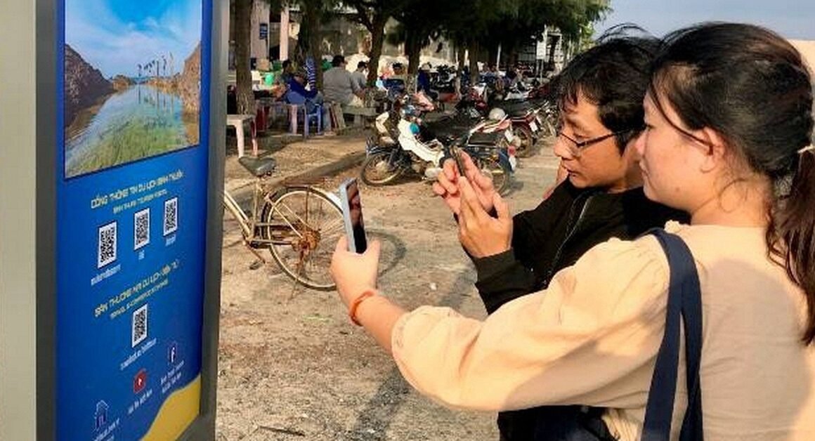 KHÁCH DU LỊCH VIỆT NAM GIỜ ĐÂY CÓ THỂ THANH TOÁN QUỐC TẾ CHỈ VỚI MỘT CÁI QUÉT MÃ QR TRÊN ỨNG DỤNG NGÂN HÀNG TRONG NƯỚC!