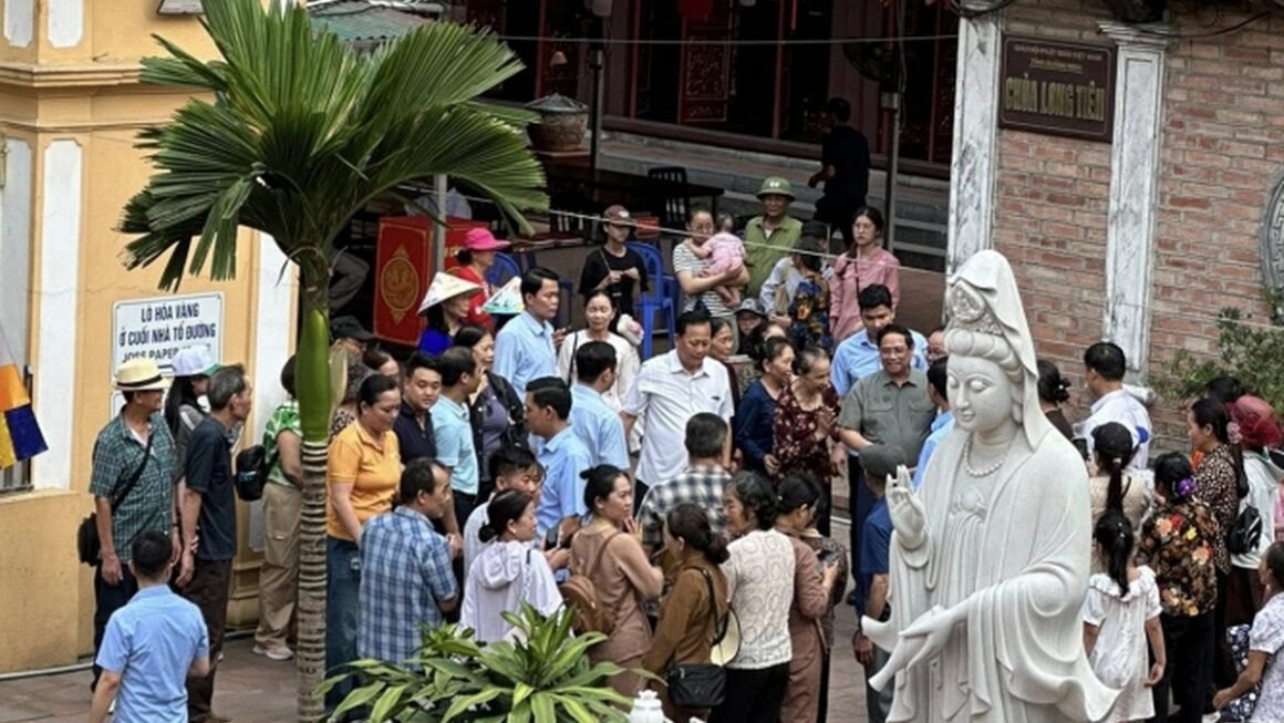 KHÁM PHÁ NGÔI CHÙA ĐẶC BIỆT GIỮA NÉT DUYÊN KỲ BÍ ẨN TRÊN ĐỈNH NÚI BÀI THƠ