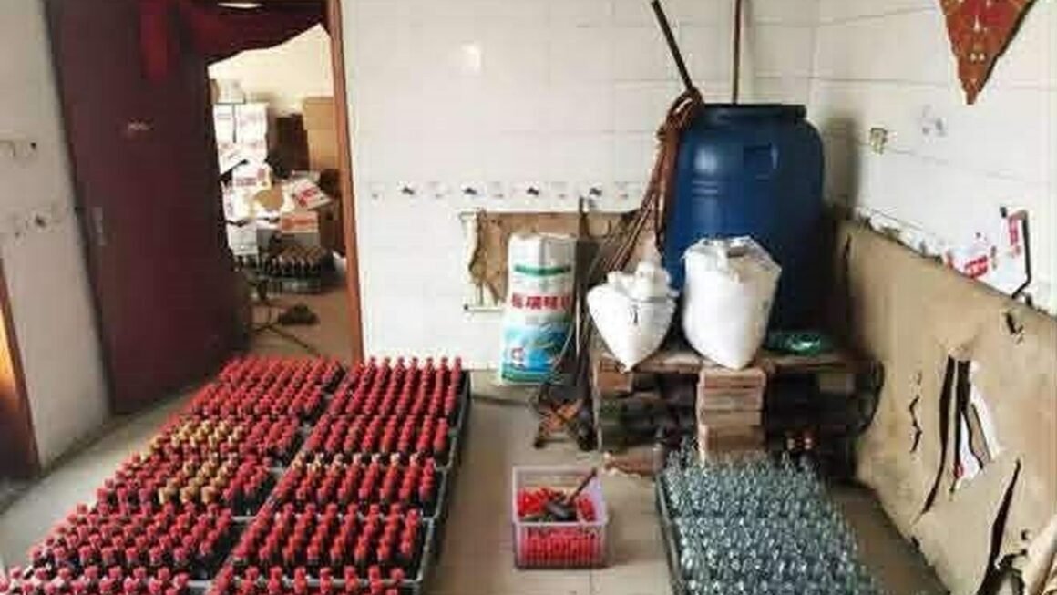 KHÁM PHÁ MỘT ĐƯỜNG DÂY SẢN XUẤT GIA VỊ GIẢ QUY MÔ LỚN HÀNG NGÀY!
