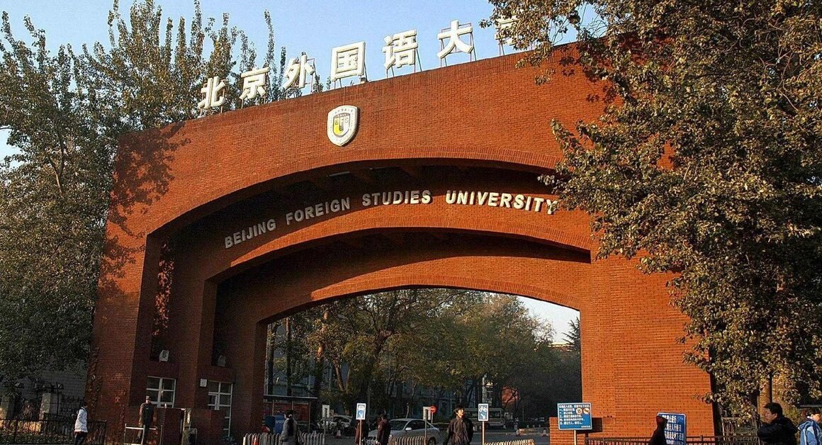 AI Đang Thay Thế Ai? Nguy Cơ Ngôn Ngữ Truyền Thống Ở Trung Quốc Đang Rình Rập!