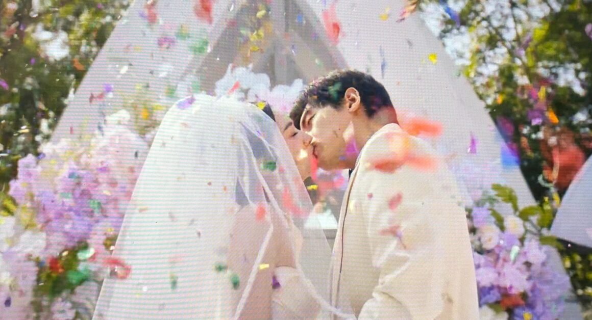 KHÁN GIẢ KHÓ THỂ RỜI MẮT TRƯỚC NHAN SẮC BÙNG NỔ CỦA CÔ DÂU CHÂU DÃ TRONG BỘ ẢNH CƯỚI PHONG CÁCH XƯA