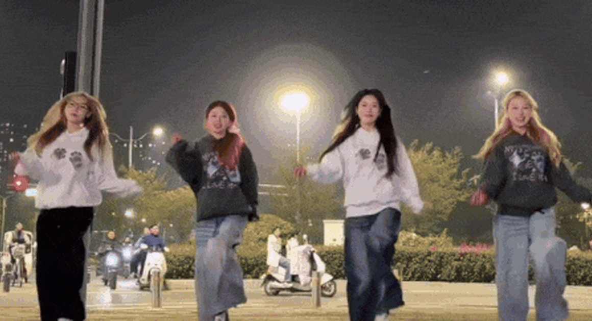 BẢN NHẠC VIỆT ĐANG TRỞ THÀNH HIỆN TƯỢNG QUỐC TẾ NHỜ GIAO CẢM ĐẶC SẮC VÀ HIỆU ỨNG LAN TRUYỀN MẠNH MẼ