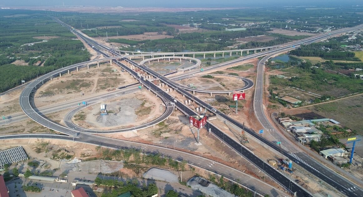 KHÁCH HÀNG ĐANG CHỜ ĐỢI PHƯƠNG ÁN KHAI THÁC TẠM CAO TỐC BIÊN HÒA – VŨNG TÀU SẼ ĐƯỢC BAN QUẢN LÝ DỰ ÁN CÔNG BỐ TRONG THÁNG NÀY!