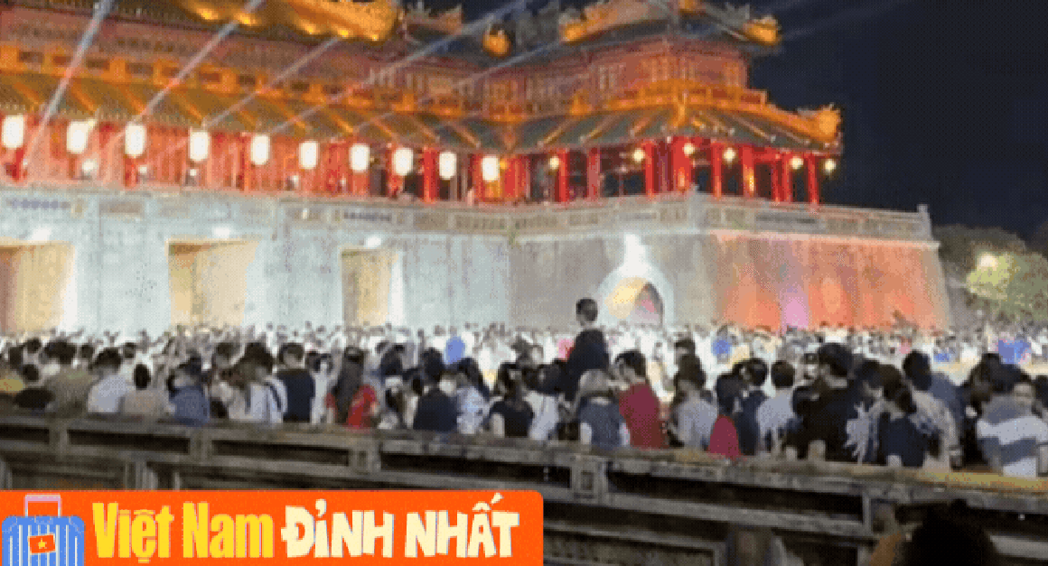 HÈN CHƠI, HUẾ LẠI ĐƯỢC DỌN ĐÓNG NHƯNG ĐẾN NỖI HƠN BAO GIỜ NHỜ CHÍNH SÁCH MIỄN PHÍ VÉ DU LỊCH!