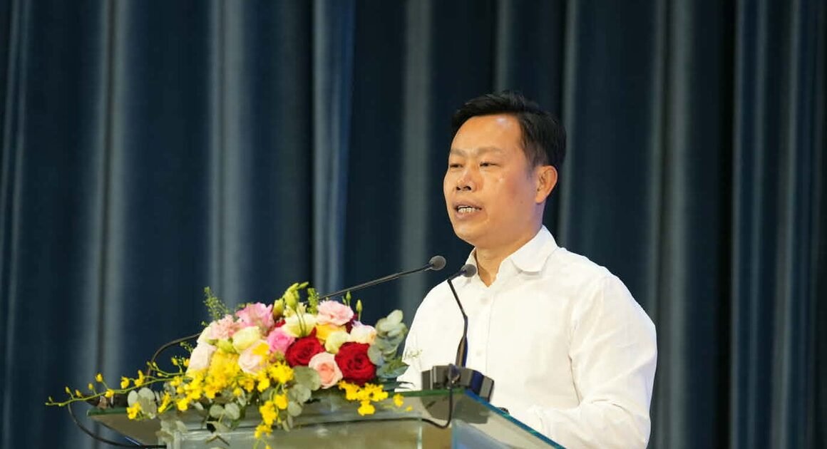 ĐẠI HỌC KHÔNG CHỈ LÀ CHỖ HỌC, NẾU KHÔNG ĐÁP ỨNG TRÁCH NHIỆM VỚI NGƯỜI HỌC!