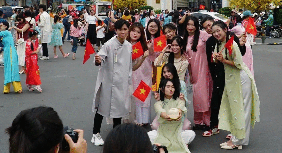 AI ĐANG ĐẶT CÂU HỎI VỀ NGHỈ LỄ TRONG THÁNG 4, BẠN ĐÃ SẴN SÀNG CHỌN LỰA CHƯA?