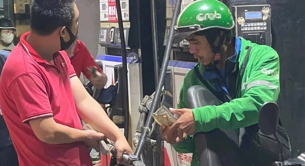 XĂNG DẦU ĐỒNG LOẠT GIẢM MẠNH, CƠ HỘI TIẾT KIỆM ĐANG ĐẾN GẦN BẠN!