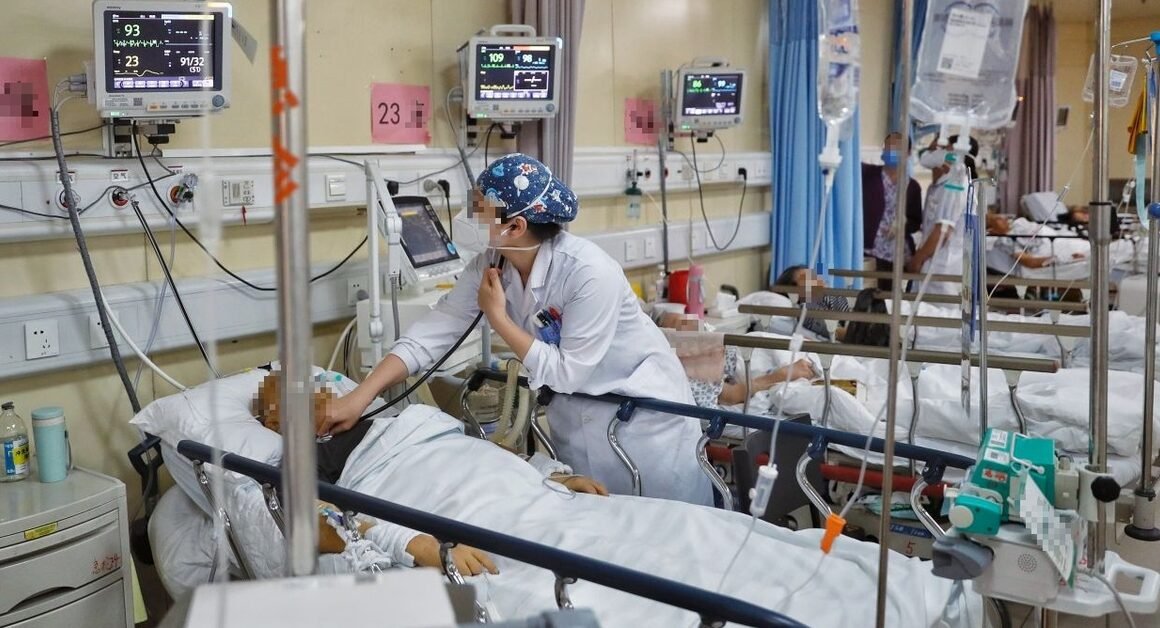 KHÁCH HÀNG NGHE BÁC SĨ NÓI BỊ UNG THƯ GAN, MỌI NGƯỜI ĐỀU NGẠC NHIÊN VÌ MỐI LIÊN HỆ KHÔNG NGỜ TỚI!