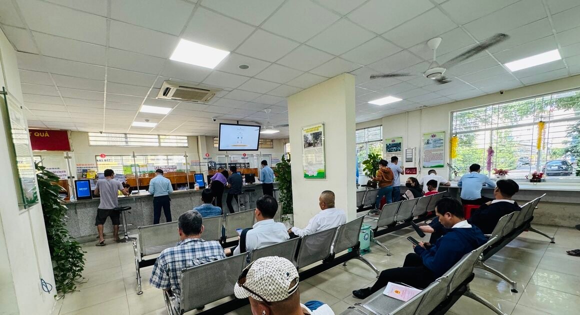  BẤT NGỜ: CHUYỂN GIAO THẨM QUYỀN CHỨNG THỰC GIAO DỊCH TỪ UBND XÃ SANG TỔ CHỨC HÀNH NGHỀ CÔNG CHỨNG TẠI TP.HCM!