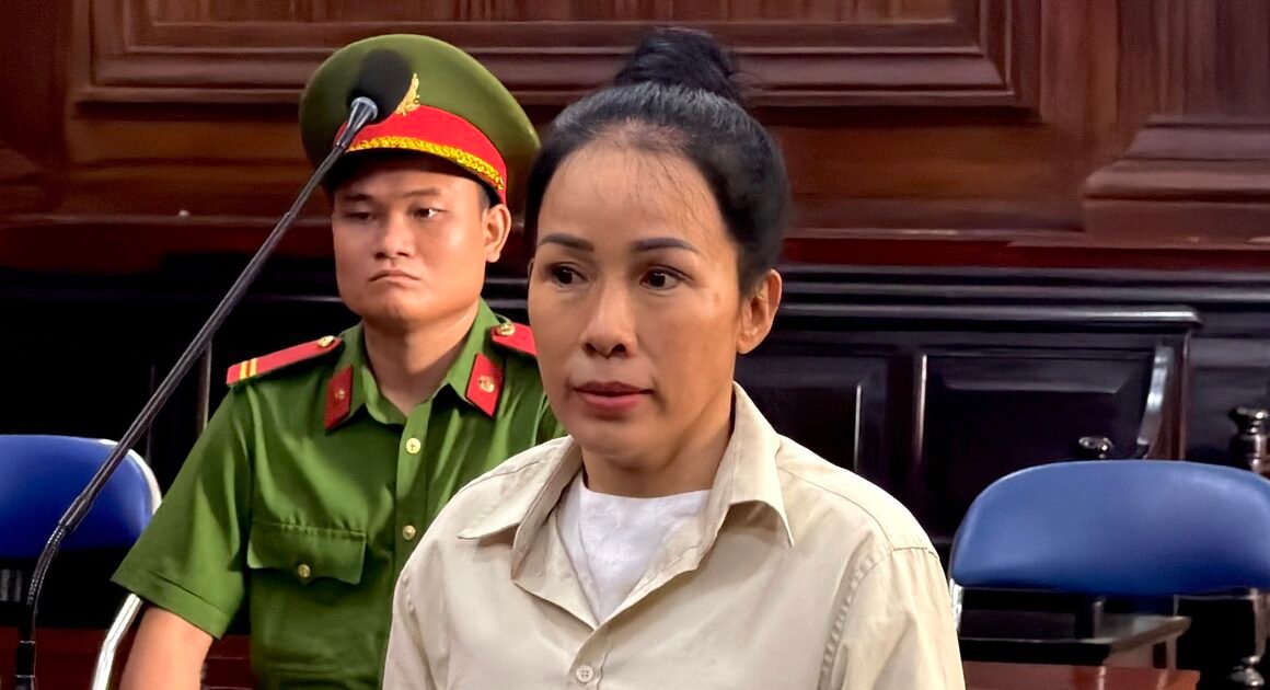 TÒA ÁN PHÚC THẨM BÁC KHÁNG CÁO ĐINH THỊ LAN, TỔNG MỨC ÁN 1 NĂM 9 THÁNG TÙ VÌ ĐƯƠNG NHIÊN LỢI DỤNG TỰ DO DÂN CHỦ ĐỂ XÂM PHẠM QHƯỞC NHÀ NƯỚC VÀ CÁC TỔ CHỨC