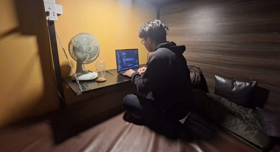 SINH VIÊN QUANH ĐÔ THỊ ĐH QG TP.HCM TÌM GIẢI PHÁP NGHỈ NGƠI BÌNH DÂN VỚI HỘP NGỦ CAO CẤP GIÁ CHỈ MỸ RƯỞI!