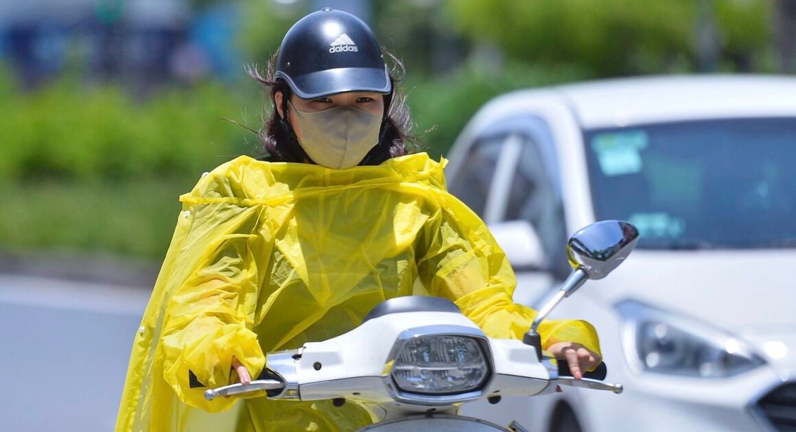 NẮNG NÓNG GAY GẮT SẼ CHẤM DỨT NHANH CHÓNG KHI MƯA GIÓ ĐÁP ĐÁP TẠI MIỀN BẮC VÀ MIỀN TRUNG!