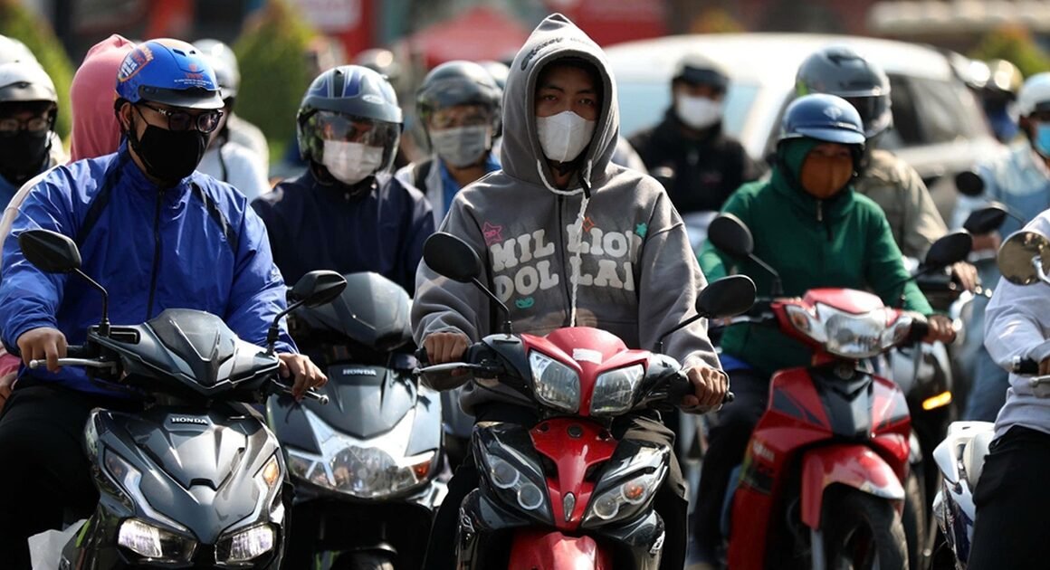 CHƯA CÓ MÙA ĐÁNG MONG VỚI NAM BỘ, MIỀN BẮC ĐÓN LẠI NGÀY NGHỈ VỚI THỜI TIẾT THOẢI MÁI NHƯ THẬT; AI ĐI CHƠI CÙNG CẨN TRỌNG TRƯỚC MƯA GIÔNG CẬN KỀ!