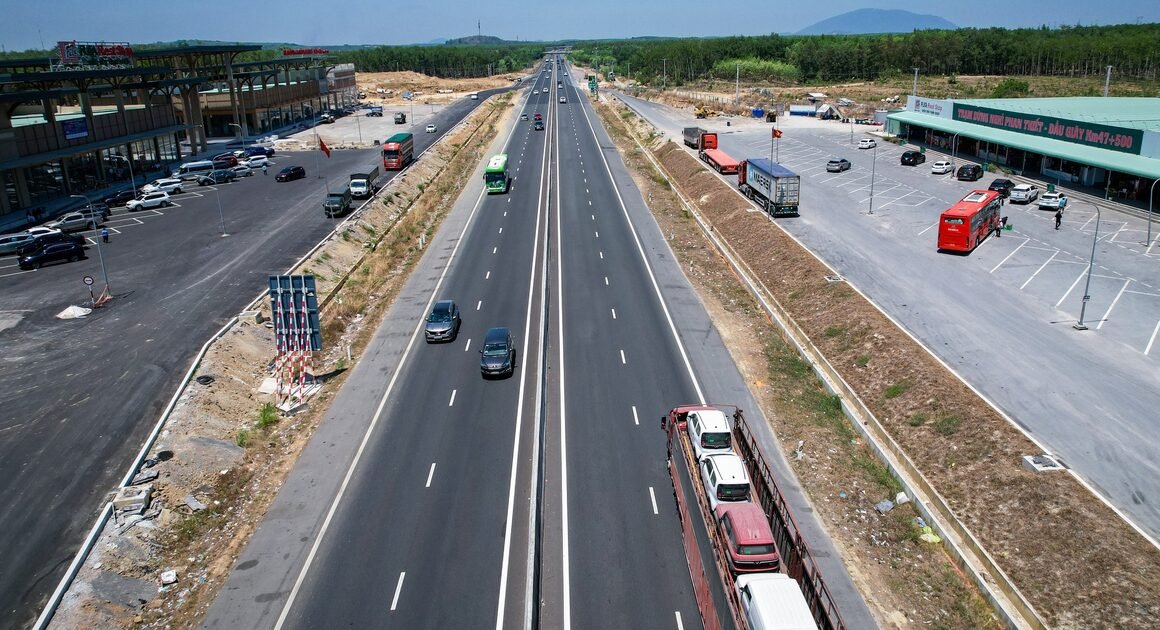 KHẨN TRƯƠNG ĐẨY NHANH DỰ ÁN TRẠM DỪNG NGHỈ TRÊN CAO TỐC BẮC – NAM, ĐÓN ĐẦU HÀNH TRÌNH TIẾN BIỂN MỚI!