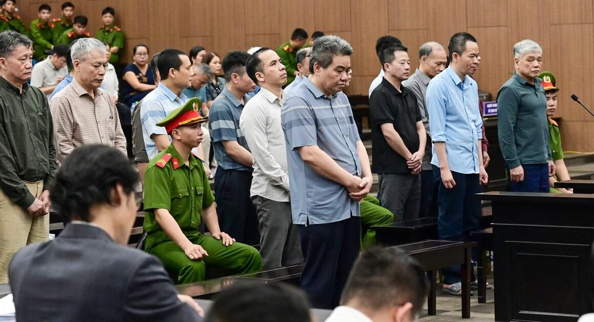 DOANH NGHIỆP CŨNG CÓ NỖI KHỔ, PHẢI CHẠY CHỢT ĐỂ CÓ DỰ ÁN, LIỆU ĐÂY CÓ PHẢI LÀ CÁI GIÁ PHẢI TRẢ?